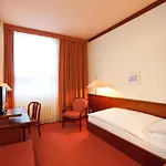 Leine Hotel 4*