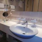 Leine Hotel Pattensen (Hanover)