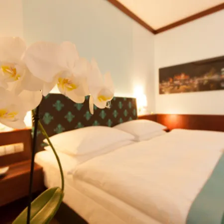 Otel Leine Pattensen (Hanover)