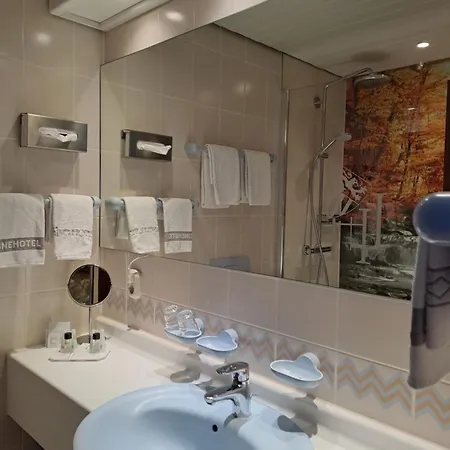 Otel Leine