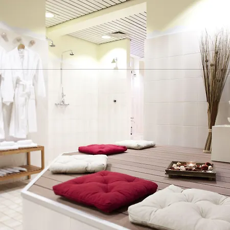 Leine Hotel 4*