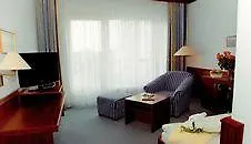 Ξενοδοχείο Leine 4*