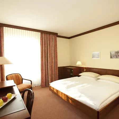 Leine Otel