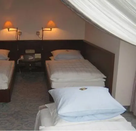 Leine 4* Pattensen (Hanover)