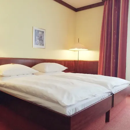 Leine Hotel