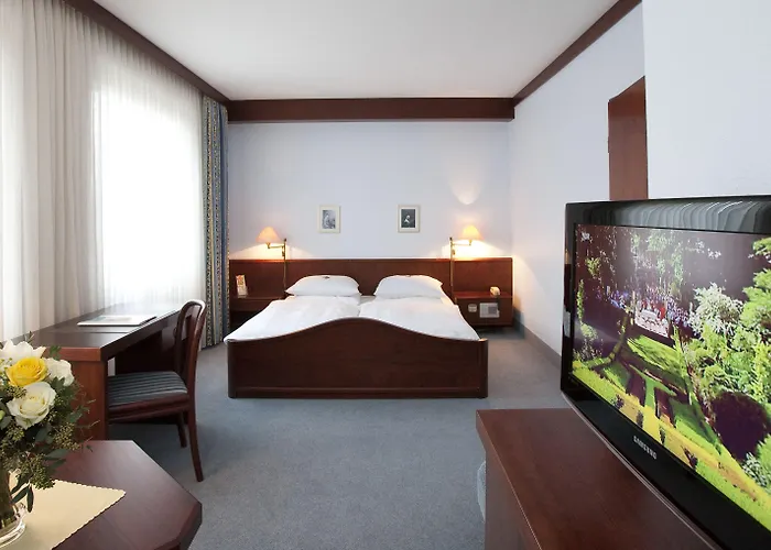 Leine Hotel 4*