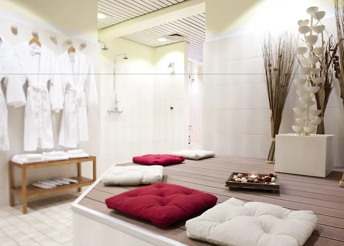 Leine Hotel 4*